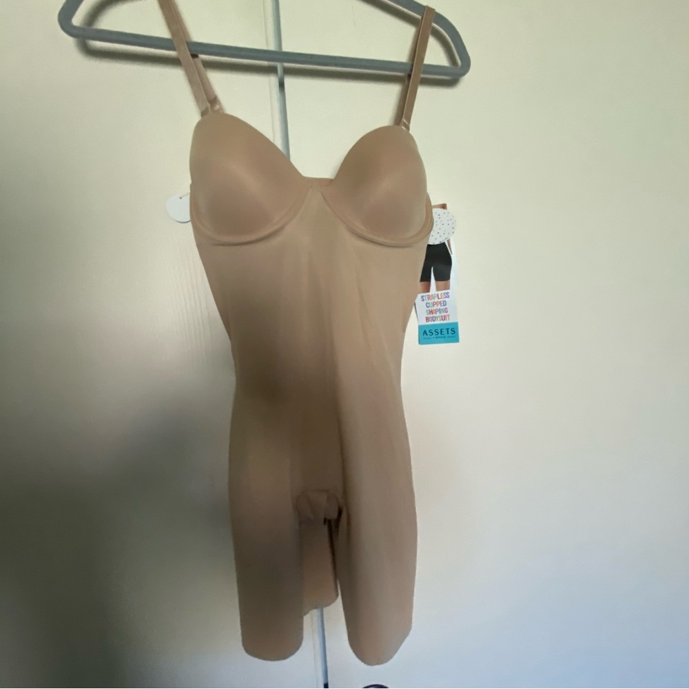 SPANX Strapless Cupped Shaping Bodysuit